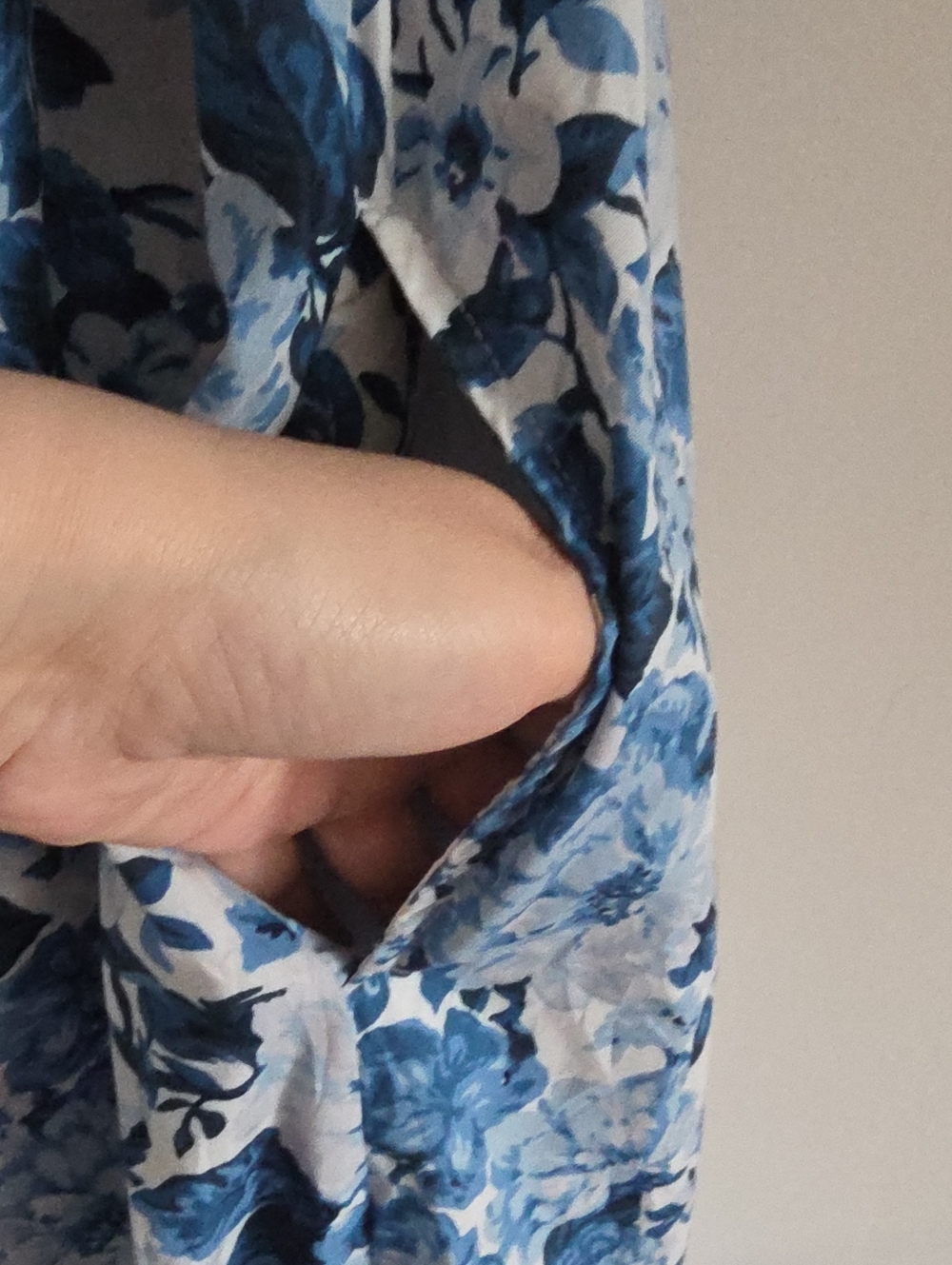 ABERCROMBIE & FITCH | Emerson Poplin Puff Sleeve Midi Dress Blue Floral Sz XLP - Picture 8 of 9